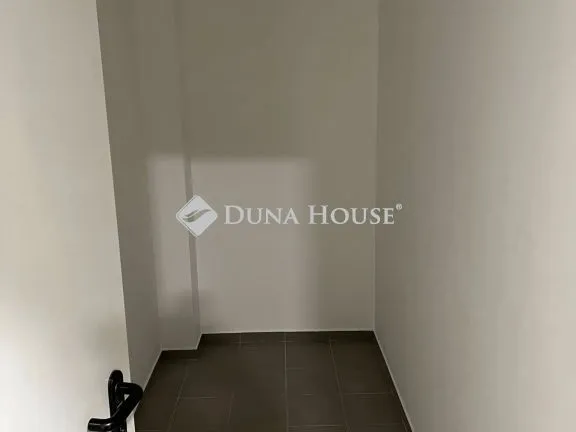 Eladó kereskedelmi és ipari ingatlan Répcelak 21 nm