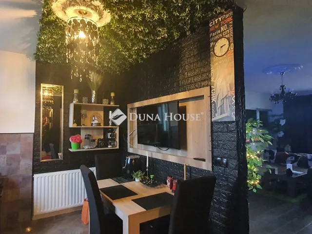 Eladó lakás Szombathely, Stromfeld Aurél utca 56 nm