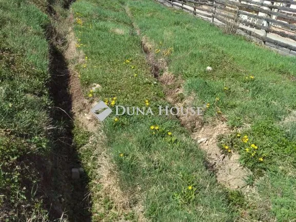 Eladó telek Harasztifalu 995 nm