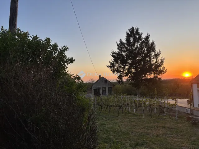 Eladó telek Sárvár 918 nm