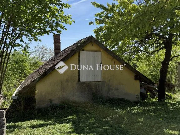 Eladó telek Kemeneskápolna, Zártkert 1500 nm
