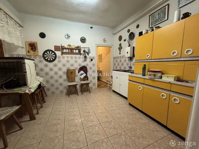 Eladó ház Sárvár, Celli út 80 nm