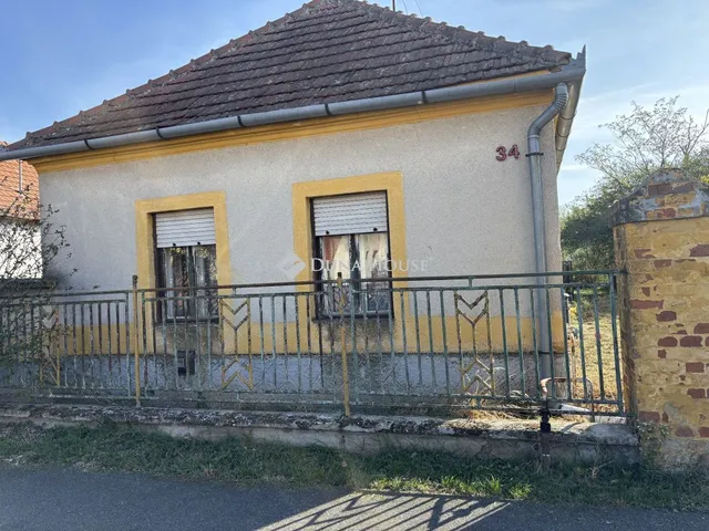 Eladó ház Jákfa 64 nm