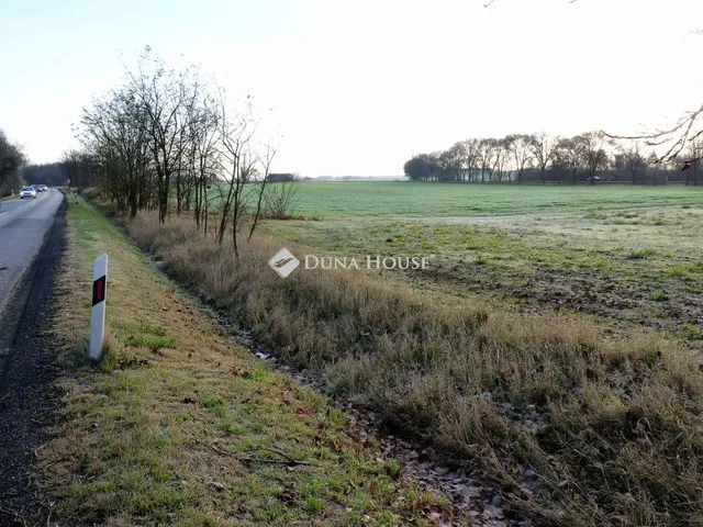 Eladó telek Kecskemét 33949 nm