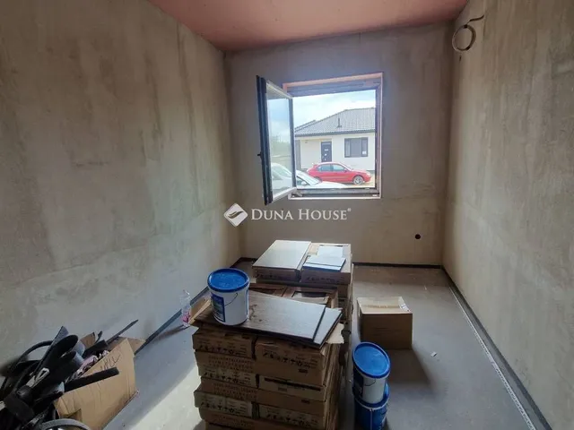 Eladó lakás Helvécia 64 nm