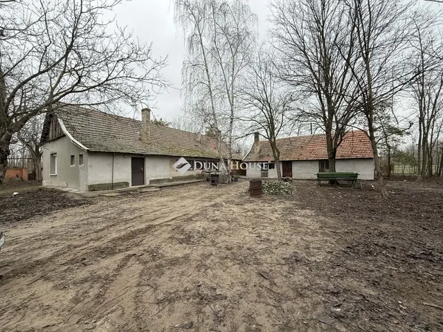 Eladó mezőgazdasági ingatlan Kiskunmajsa 300 nm