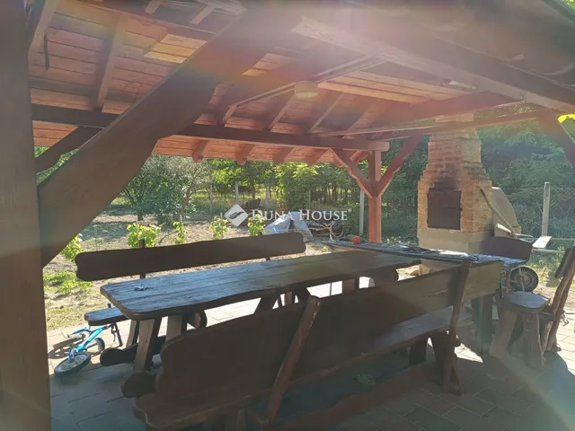 Eladó ház Kecskemét, Vacsi-hegy 180 nm