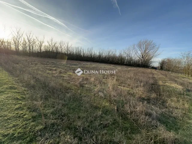 Eladó telek Kecskemét 4187 nm