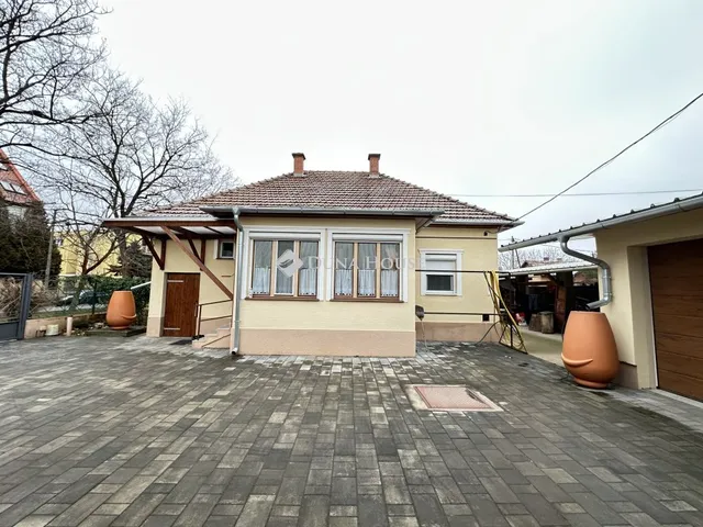 Kiadó ház Kecskemét 100 nm