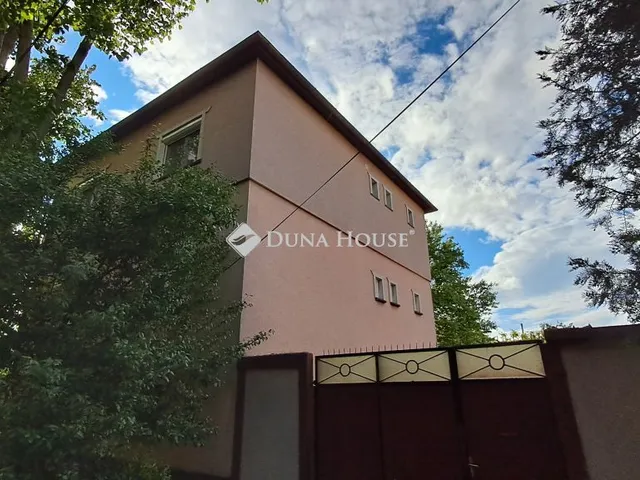 Eladó ház Kecskemét 210 nm