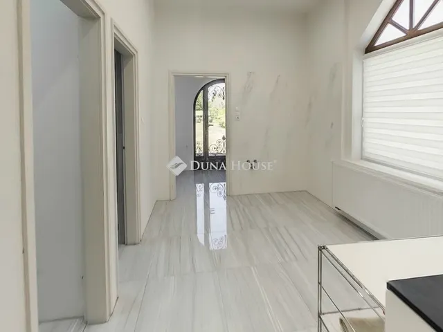 Eladó ház Lajosmizse 260 nm
