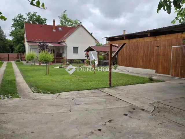 Eladó ház Lajosmizse 180 nm