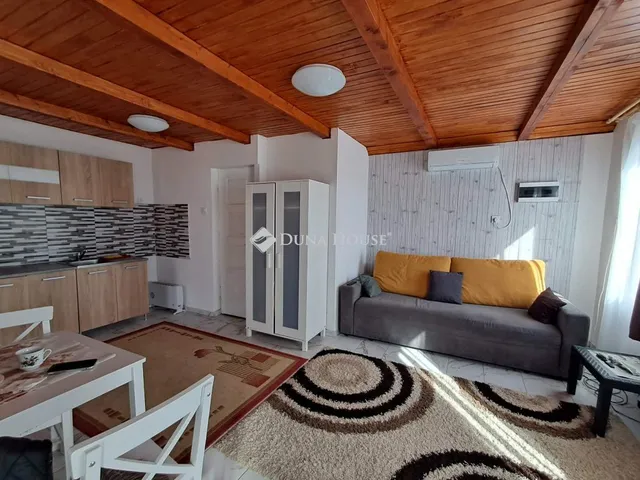 Eladó üdülő és hétvégi ház Cserkeszőlő 30 nm