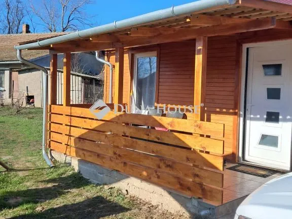 Eladó üdülő és hétvégi ház Cserkeszőlő 30 nm