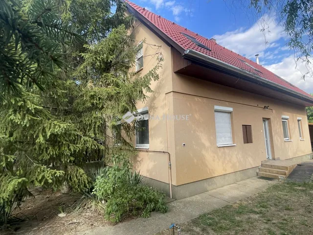 Eladó ház Kecskemét 120 nm