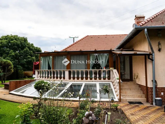 Eladó ház Kecskemét 300 nm