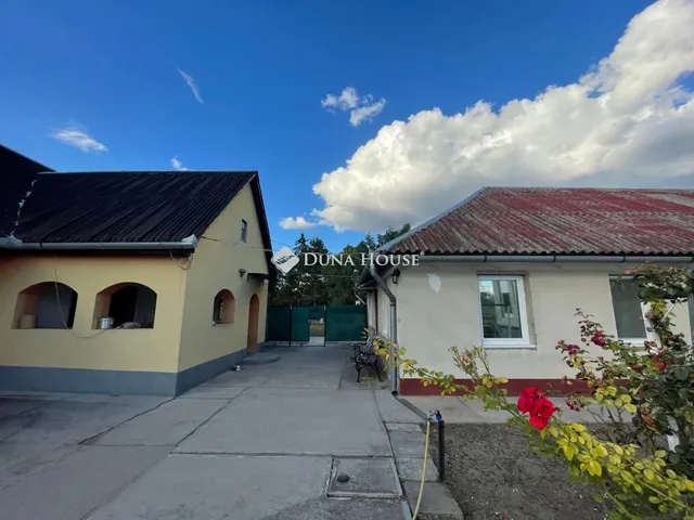 Eladó ház Csemő 153 nm