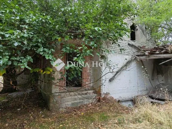 Eladó mezőgazdasági ingatlan Izsák 60 nm