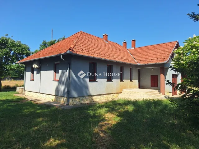 Eladó ház Kiskunfélegyháza 130 nm