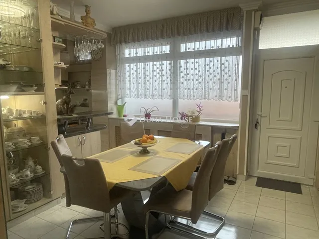 Eladó lakás Kecskemét 67 nm