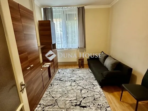 Kiadó lakás Kecskemét, Széchenyi körút 18 nm