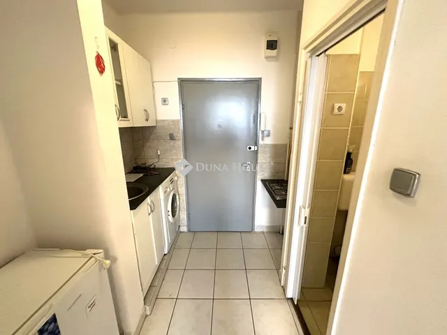 Kiadó lakás Kecskemét, Széchenyi körút 21 nm