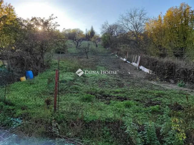 Eladó telek Kecskemét 1786 nm