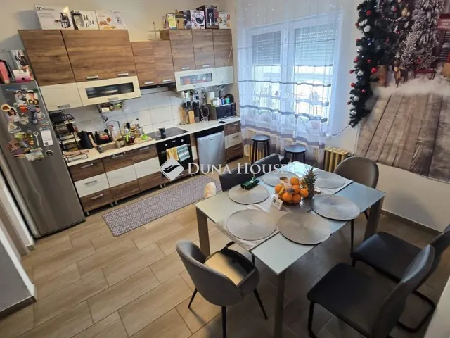 Eladó ház Felsőlajos 130 nm