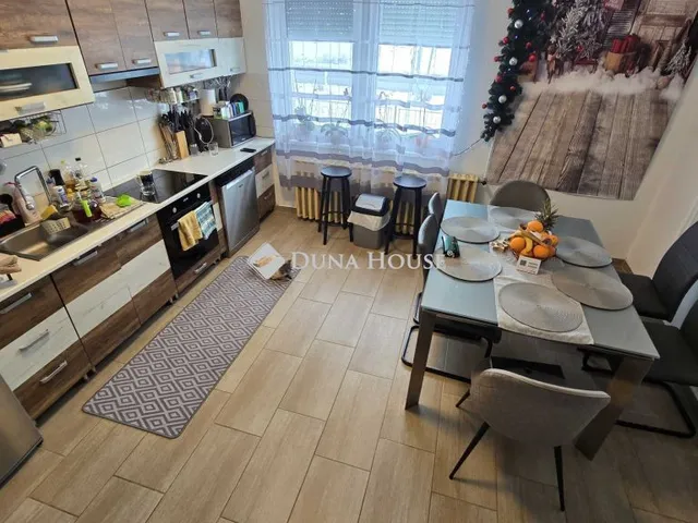 Eladó ház Felsőlajos 130 nm