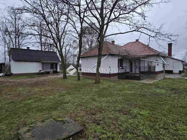 Eladó mezőgazdasági ingatlan Lajosmizse 86 nm