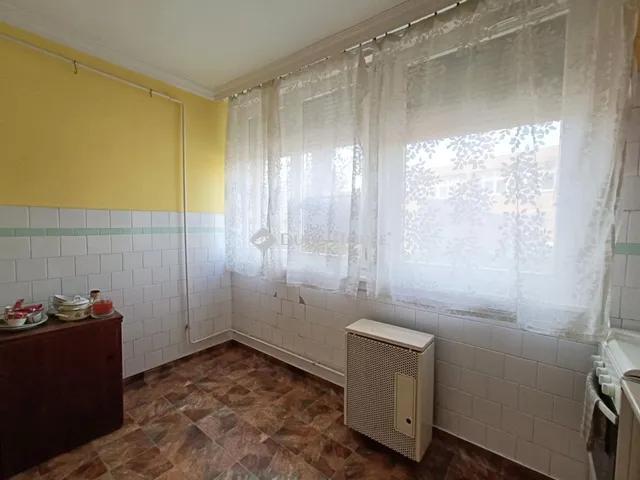 Eladó lakás Kecskemét, Gizella tér 60 nm