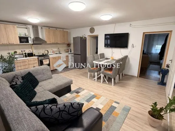 Eladó ház Kecskemét 65 nm