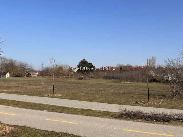 Eladó telek Kecskemét 6224 nm