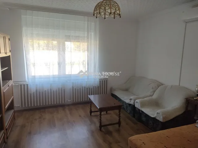 Kiadó ház Kecskemét 53 nm