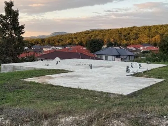 Eladó telek Pilisjászfalu 1116 nm