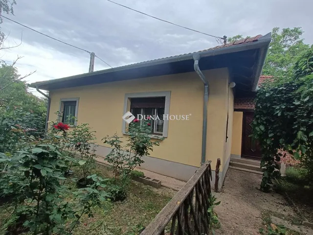 Eladó ház Városföld 85 nm