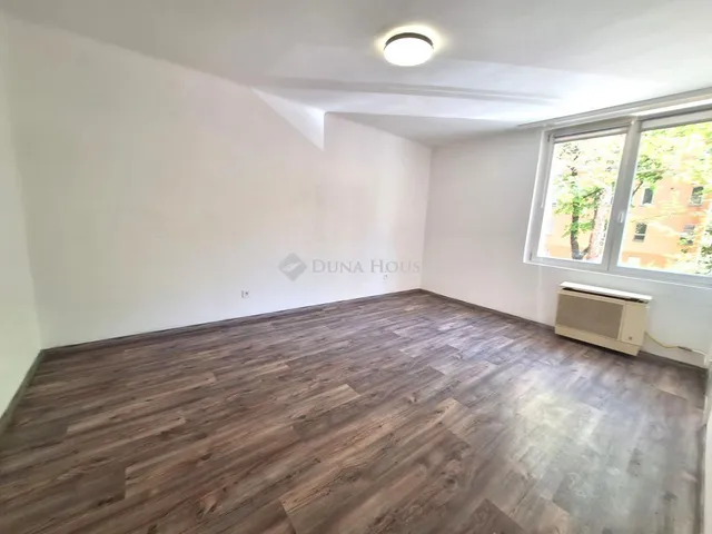 Eladó lakás Kecskemét 28 nm