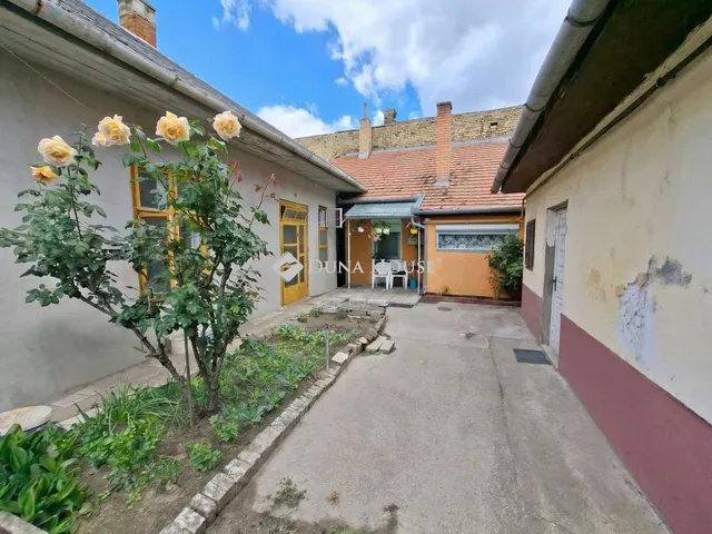 Eladó ház Kecskemét 31 nm