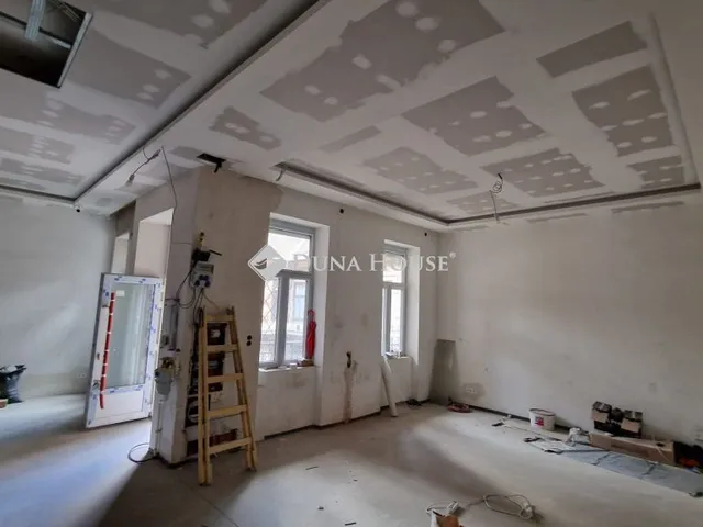 Eladó lakás Budapest VI. kerület 112 nm