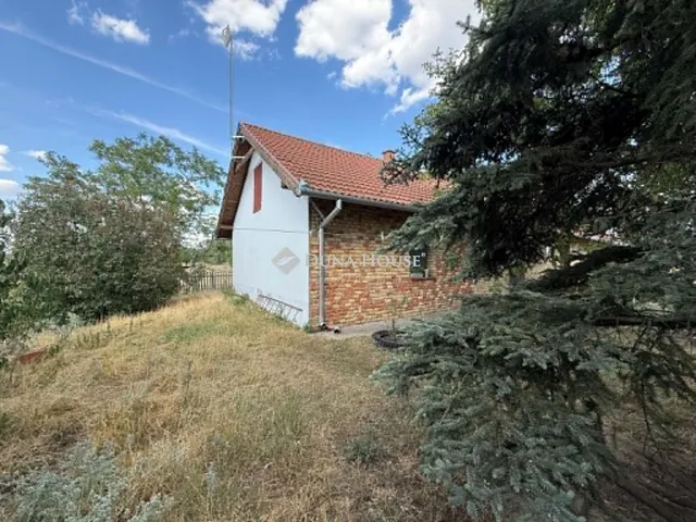 Eladó mezőgazdasági ingatlan Kerekegyháza 100 nm