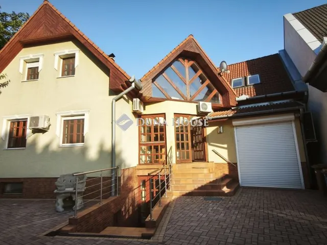 Eladó ház Kecskemét 370 nm