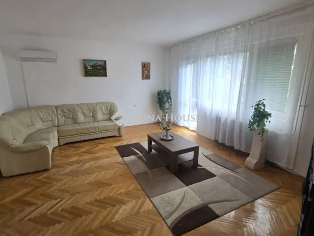 Eladó ház Gödöllő 280 nm
