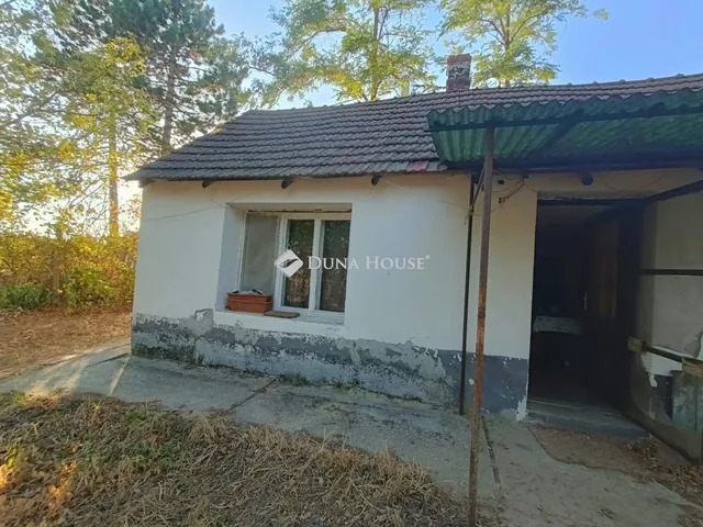 Eladó mezőgazdasági ingatlan Helvécia, Fehértói dűlő 45 nm
