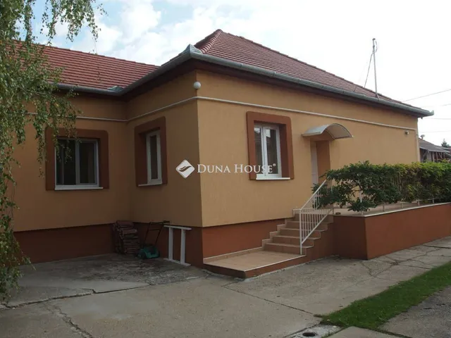 Eladó ház Kiskunfélegyháza 230 nm