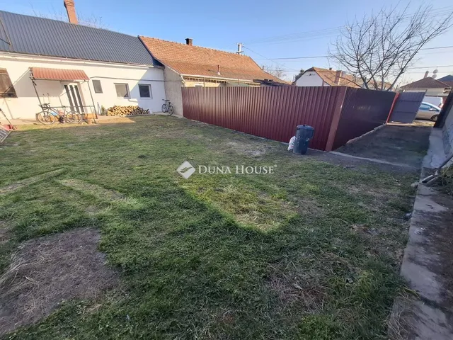 Eladó ház Kiskunfélegyháza 44 nm