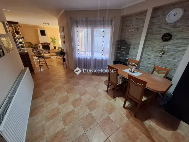 Eladó ház Kiskunfélegyháza 100 nm