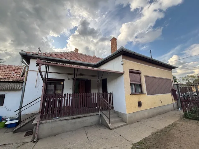 Eladó ház Kiskunfélegyháza 100 nm