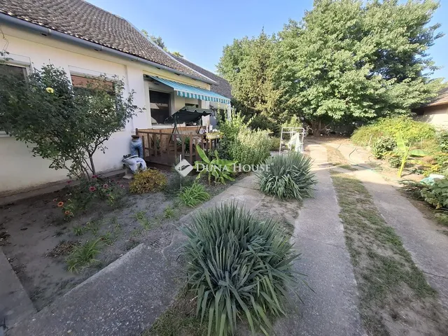 Eladó ház Tiszaalpár 121 nm