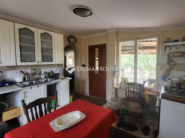 Eladó mezőgazdasági ingatlan Kiskunfélegyháza, IX. körzet tanya 60 nm