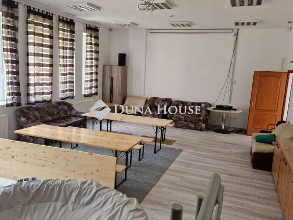 Kiadó ház Kiskunfélegyháza, Selymes IV. dűlő 240 nm